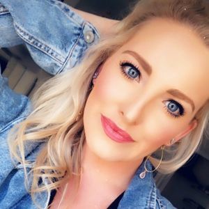 Meet your Posher, Kristin